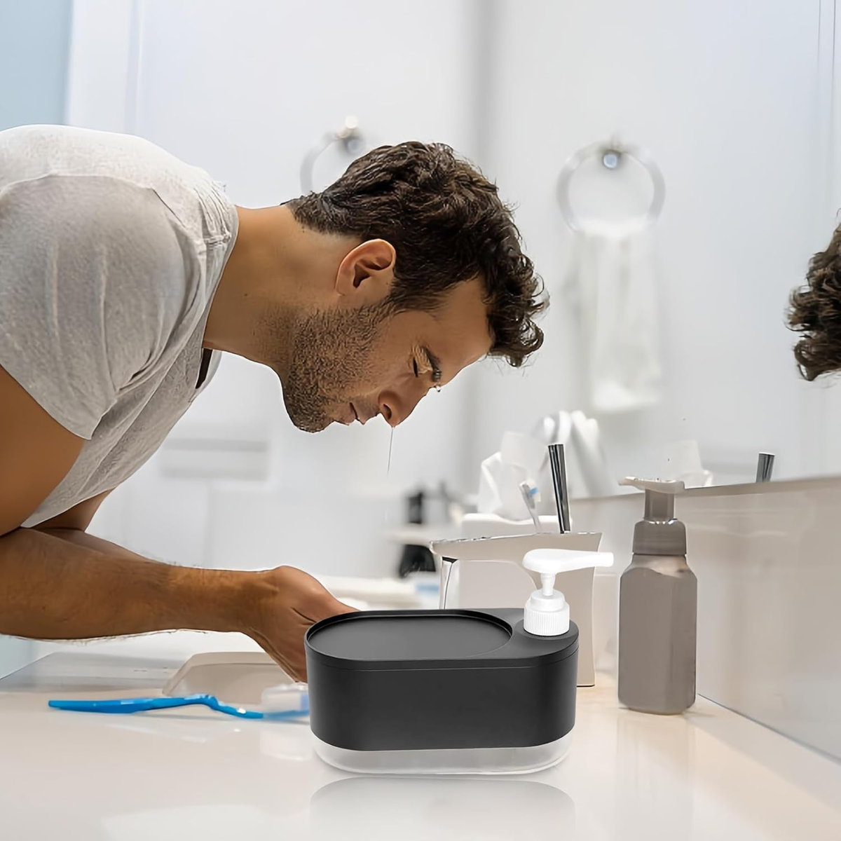 2-in-1 Soap Dispenser for Kitchen & Bathroom with Sponge Holder & 360° Tray